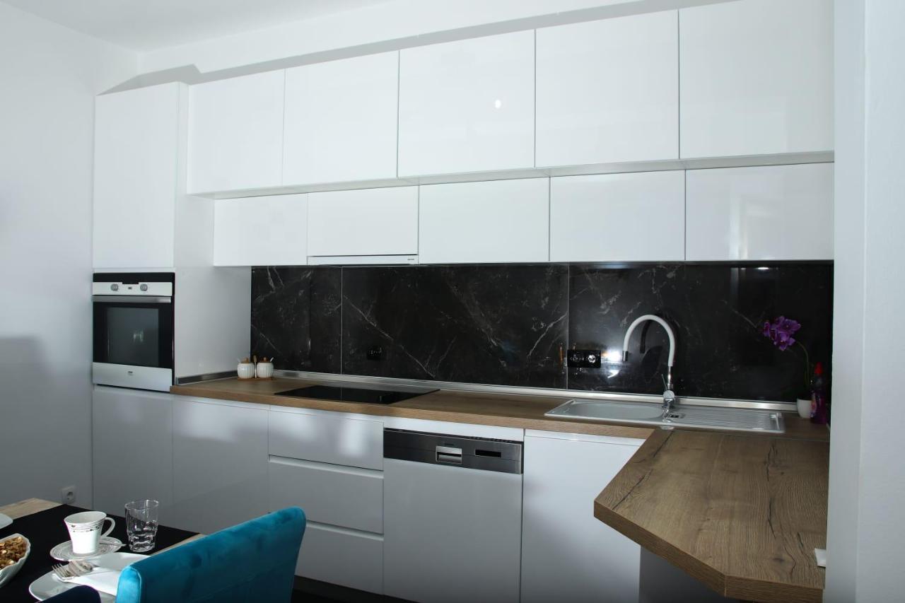 Apartman Park Livno Bagian luar foto